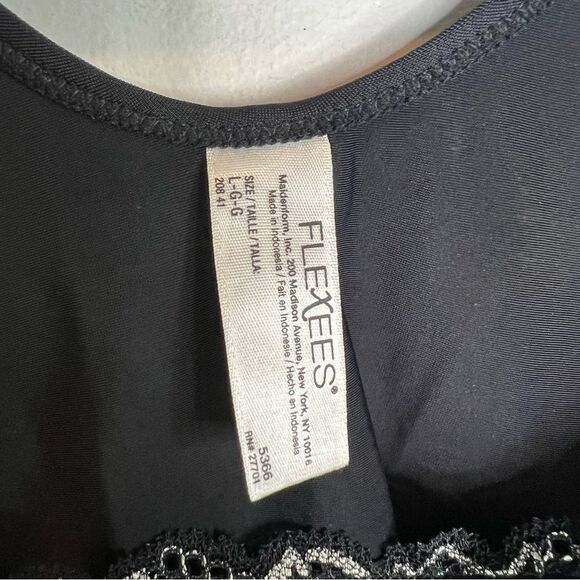 Breezies "Curve & Contour by Flexees" Lace Band Camisole~Medium~A93755 9520P - Picture 2 of 5